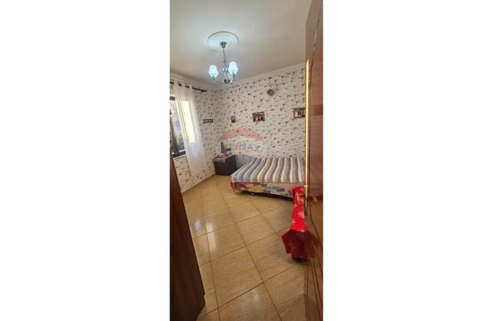 Tirane, shitet shtepi 3+1 Kati 1, 133 m² 197.000 € (Rruga Agush Gjergjevica(ID: 530571006-18)