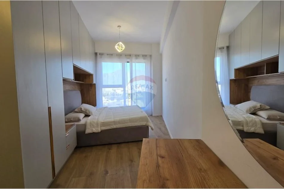 Tirane, shitet apartament , 93 m² 220.000 € 