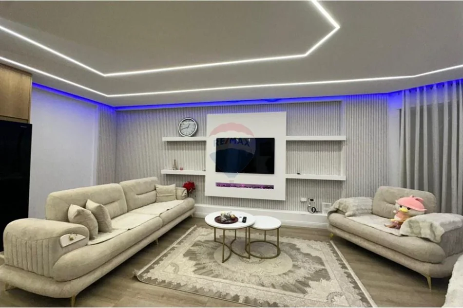 Tirane, jepet me qera apartament , 112 m² 600 € 