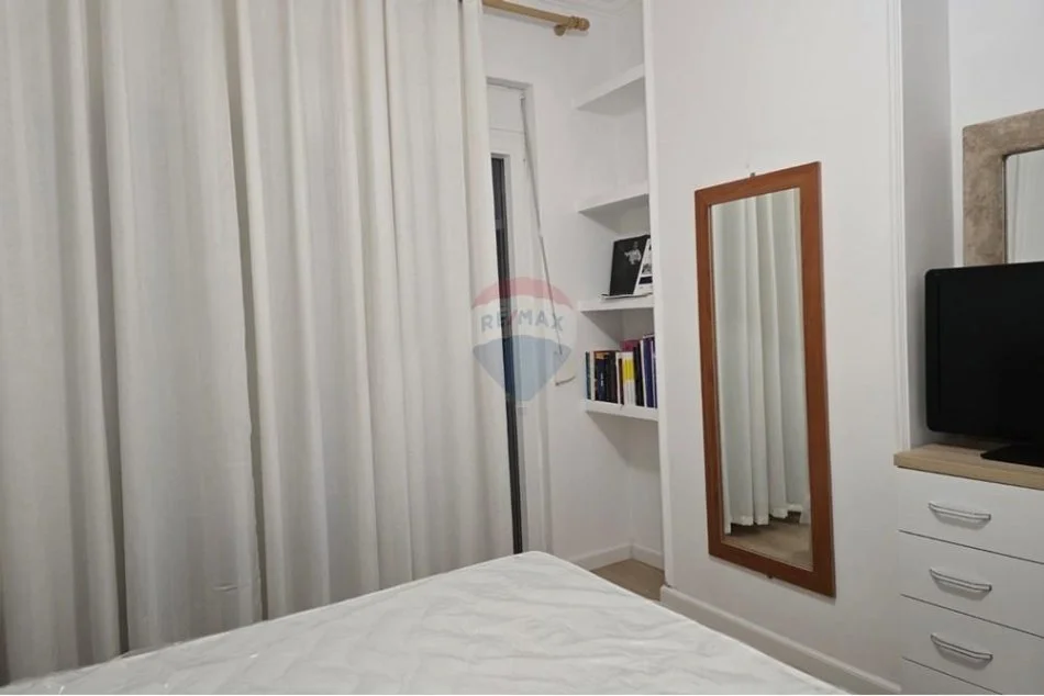 Tirane, jepet me qera apartament 1+1 Kati 7, 70 m² 600 € 