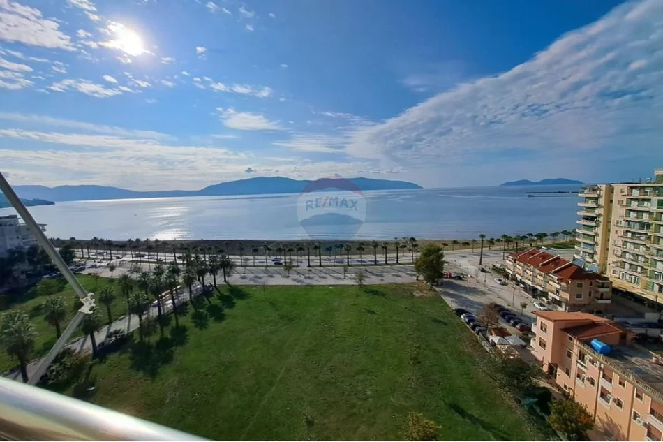 Vlore - Lungomare, shitet apartament 2+1 Kati 9, 96 m² 260.000 € (Rrug Murat Terbaci,Vlore)