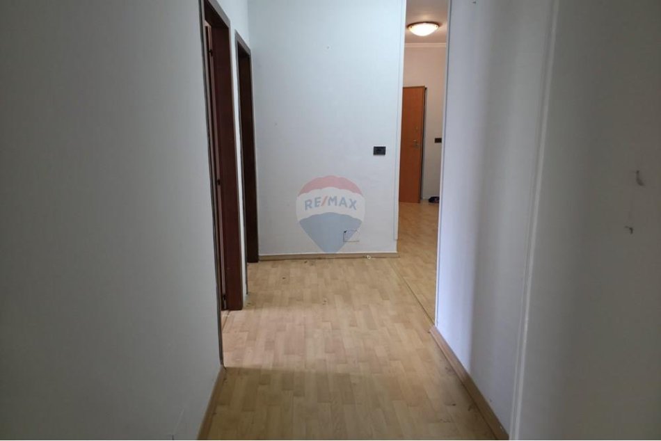 Tirane, shitet apartament 3+1 Kati 3, 115 m² 299.000 € (Lion Park - Rruga e Elbasanit (ID: 530221059-286)