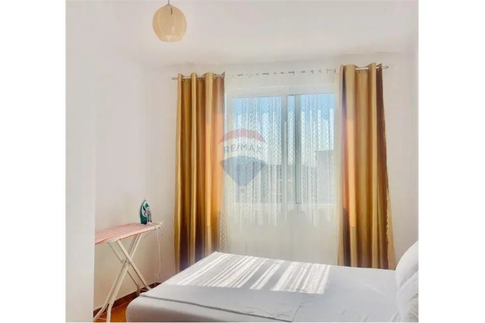 Tirane, jepet me qera apartament 1+1+Ballkon , 450 € 