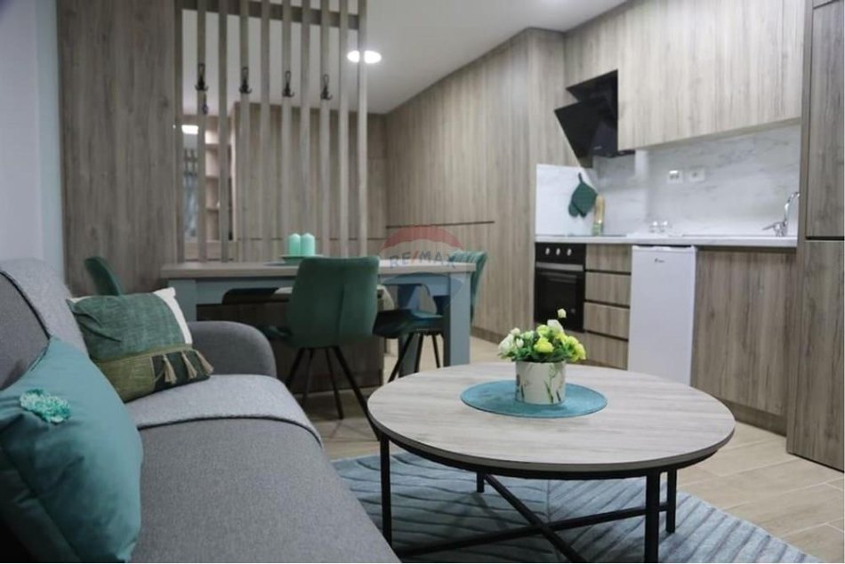 Tirane, shitet garsonier 1+1 , 35 m² 80.000 € (Pallatet Arabe, Tiranë (ID: 530261060-1930)