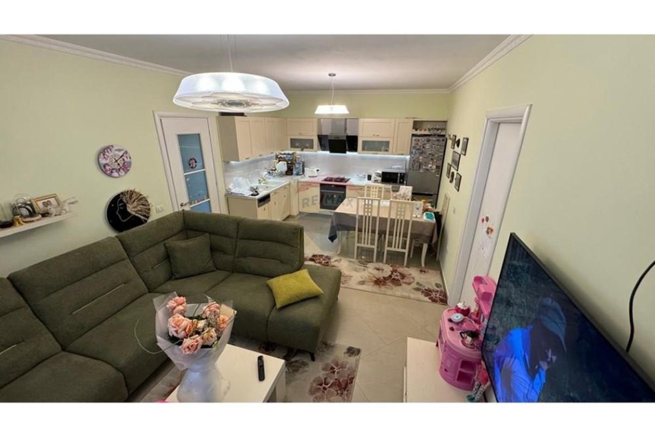 Tirane, shitet apartament 2+1+Ballkon Kati 8, 96 m² 215.000 € (Rruga Don Bosko (ID: 530411001-1192)