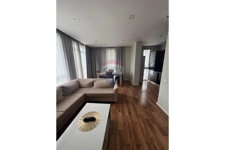 Tirane, jepet me qera apartament 2+1 Kati 9, 120 m² 700 € 