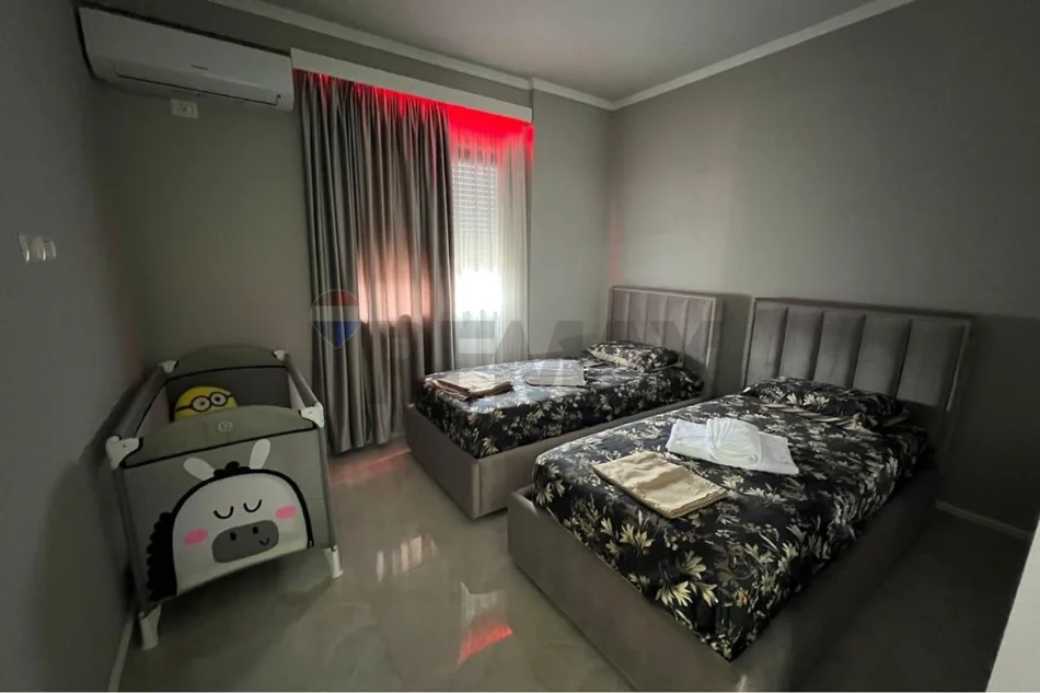 Vlore, shitet apartament 2+1 Kati 8, 93 m² 165.000 € (RRuga Left Sallata, Vlore)