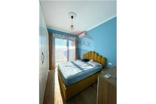 JEPET APARTAMENT ME QIRA 1+1 te Rruga e Dibres
