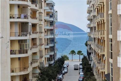Apartament 1+1 me qera ne Lungo Mare,Vlore