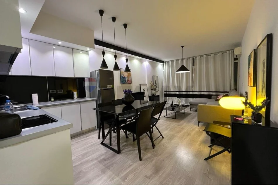 Rr. e Kavajes, Japim me Qira Apartament 1+1 - 60000 Lek