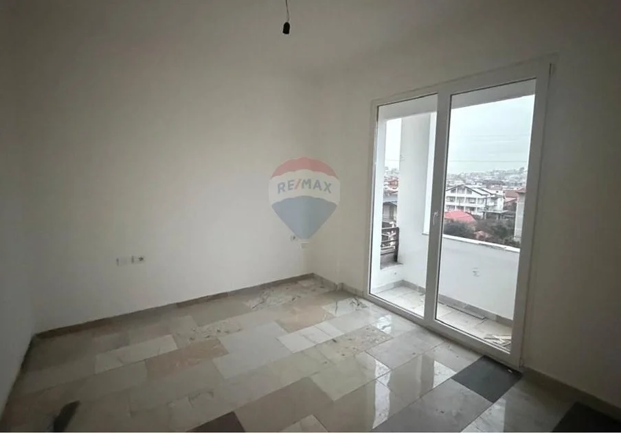 Tirane, shitet apartament 2+1 , 115 m² 140.000 € (Pallatet e Verdha)