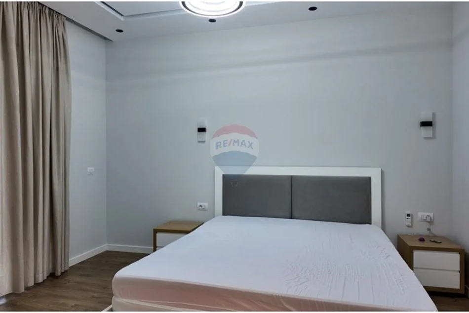 Tirane, jepet me qera Vile 2 Katshe , 191 m² 900 € (Rruga Dalip Topi)  ID: 530581008-17