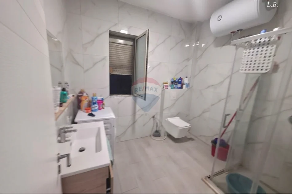 Tirane, shitet apartament , 110 m² 210.001 € 