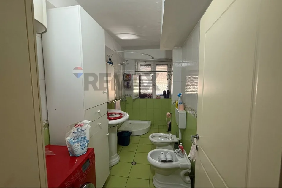 Tirane, jepet me qera apartament , 750 € 