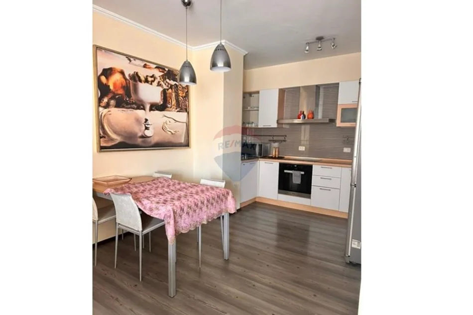 Tirane, shitet apartament 2+1 Kati 9, 120 m² (Garda)