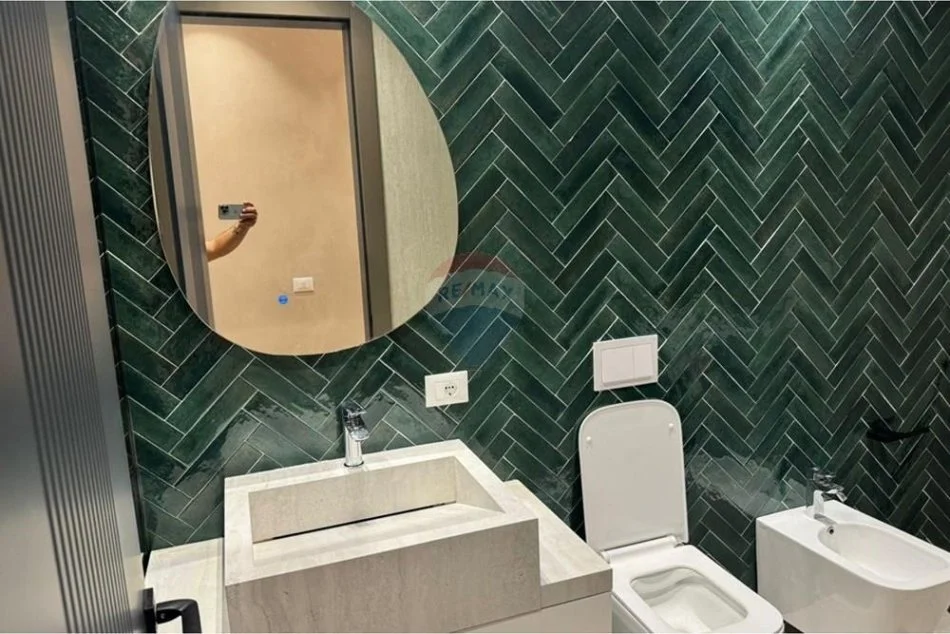 Tirane, shitet apartament 2+1+Ballkon Kati 8, 120 m² 500.000 € (Delijorgji)