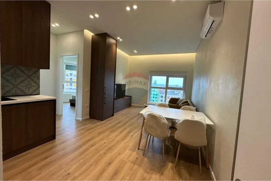 Tirane, jepet me qera apartament , 70 m² 522 € 