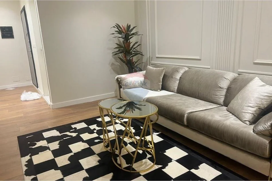 Tirane, shitet apartament , 88 m² 285.000 € 