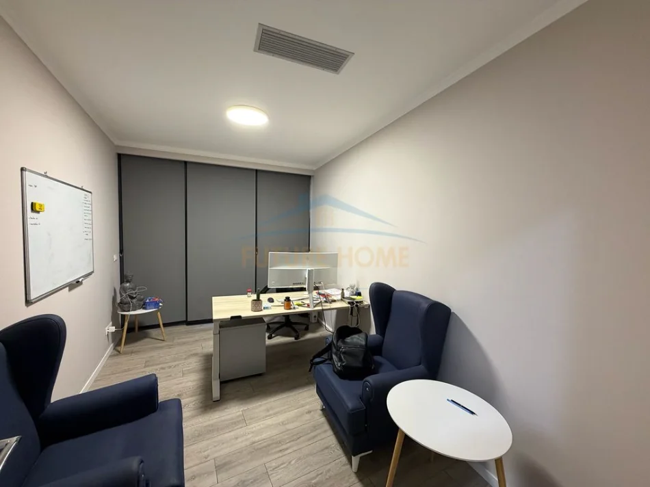 Tirane, jepet me qera ambjent biznesi Kati 6, 270 m² 6.000 € (LAKE VIEW RESIDENCE , Liqeni Artificial)