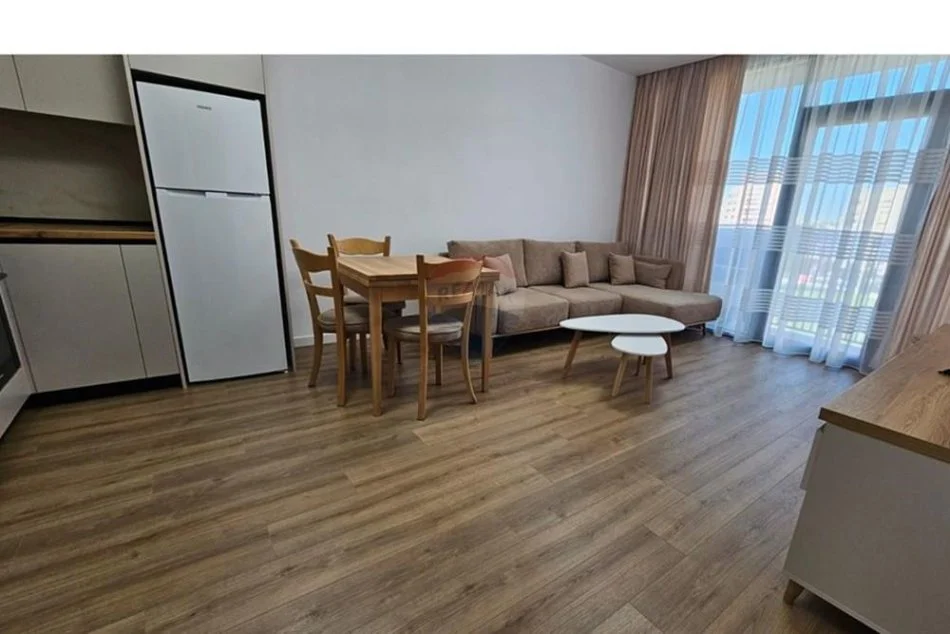 Tirane, jepet me qera apartament 1+1+Ballkon Kati 3, 67 m² 1.000 € (Rruga e Kosovareve)
