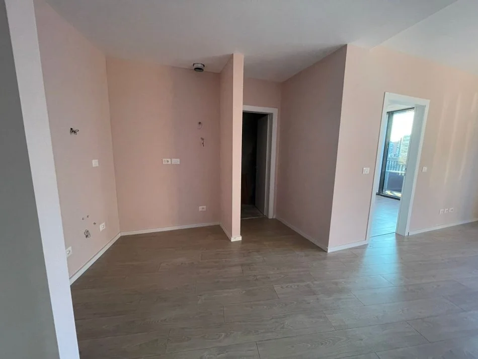 Tirane, jepet me qera apartament 1+1 Kati 3, 64 m² 850 € (LAKE VIEW)