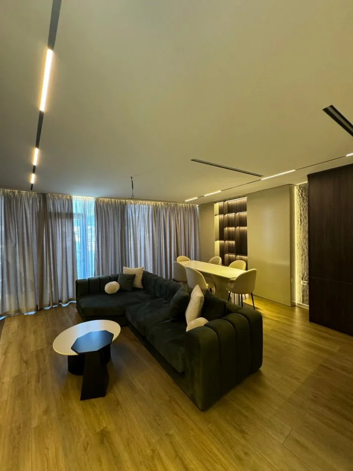 Tirane, shitet apartament 2+1+Aneks+Ballkon Kati 11, 125 m² 580.000 € (Liqeni Artificial)