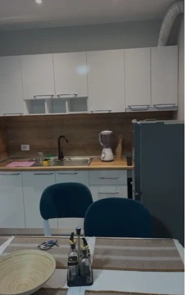 Durres, jepet me qera apartament 1+1+Aneks+Ballkon Kati 5, 65 m² 450 € (Vollga)