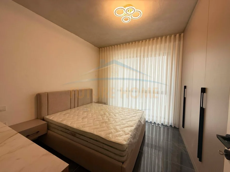 Durres, shitet apartament 2+1 Kati 4, 79 m² 168.000 € (DURRES , GOLEM)