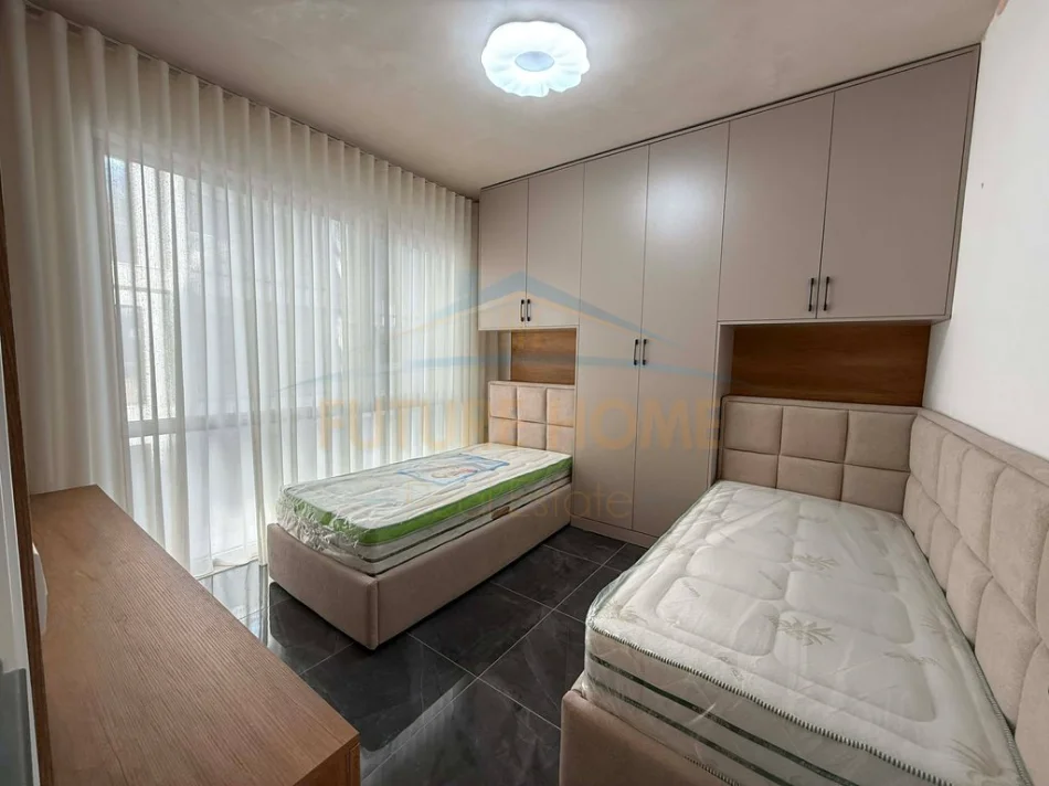 Durres, shitet apartament 2+1 Kati 4, 79 m² 168.000 € (DURRES , GOLEM)