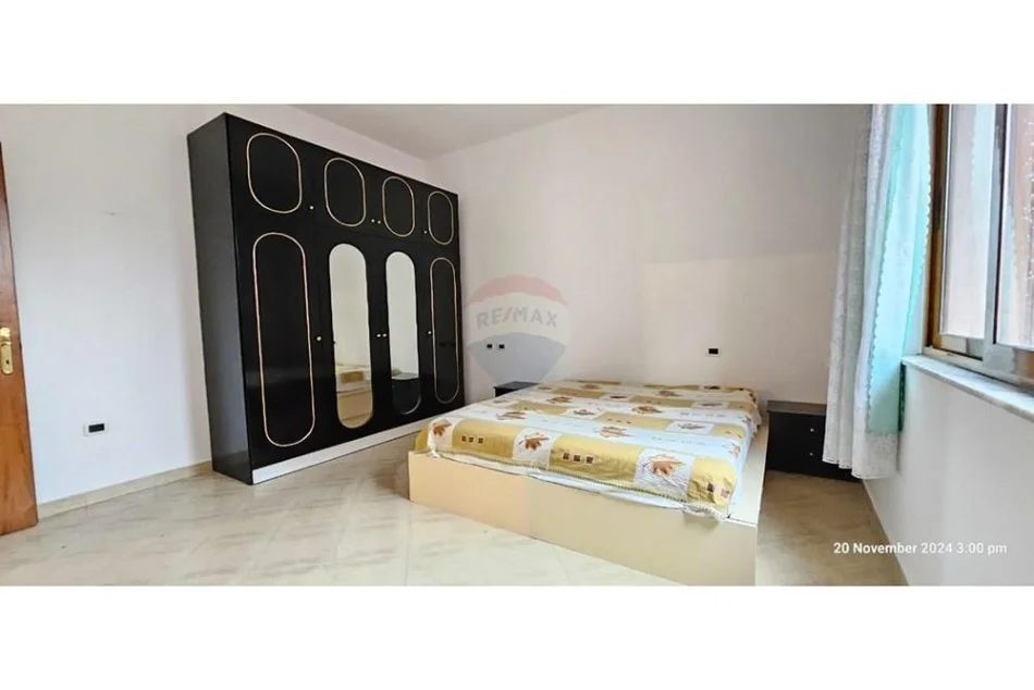 Tirane, jepet me qera apartament 2+1 Kati 3, 90 m² 600 € (Pallati me Shigjeta)