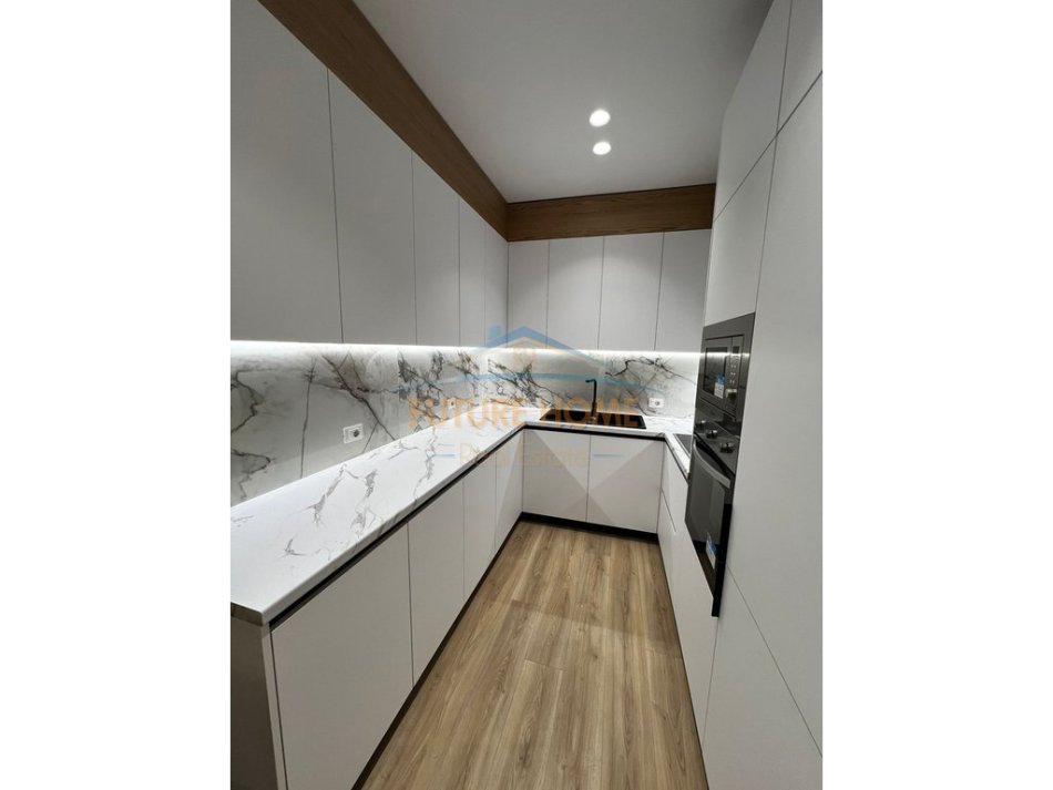 0683487469  Tirane, jepet me qera apartament 2+1+Ballkon Kati 6, 120 m² 1.600 € (Liqeni i Thate , Prane Radisonit)