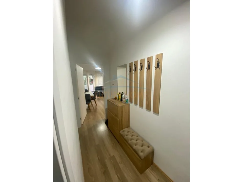 Tirane, jepet me qera apartament 1+1 Kati 1, 70 m² 500 € (LIQENI I THATE , RRUGA PETI)