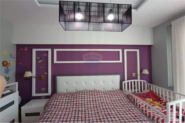 Tirane, jepet me qera apartament 2+1 Kati 4, 89 m² 600 Euro (Liqeni i Thate)