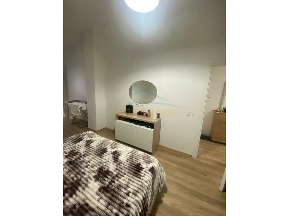 Tirane, jepet me qera apartament 1+1 Kati 1, 70 m² 500 € (LIQENI I THATE , RRUGA PETI)