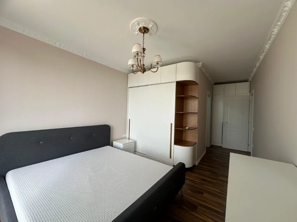 Tirane, shitet apartament 2+1+Ballkon Kati 2, 124 m² (Liqeni i Thate)