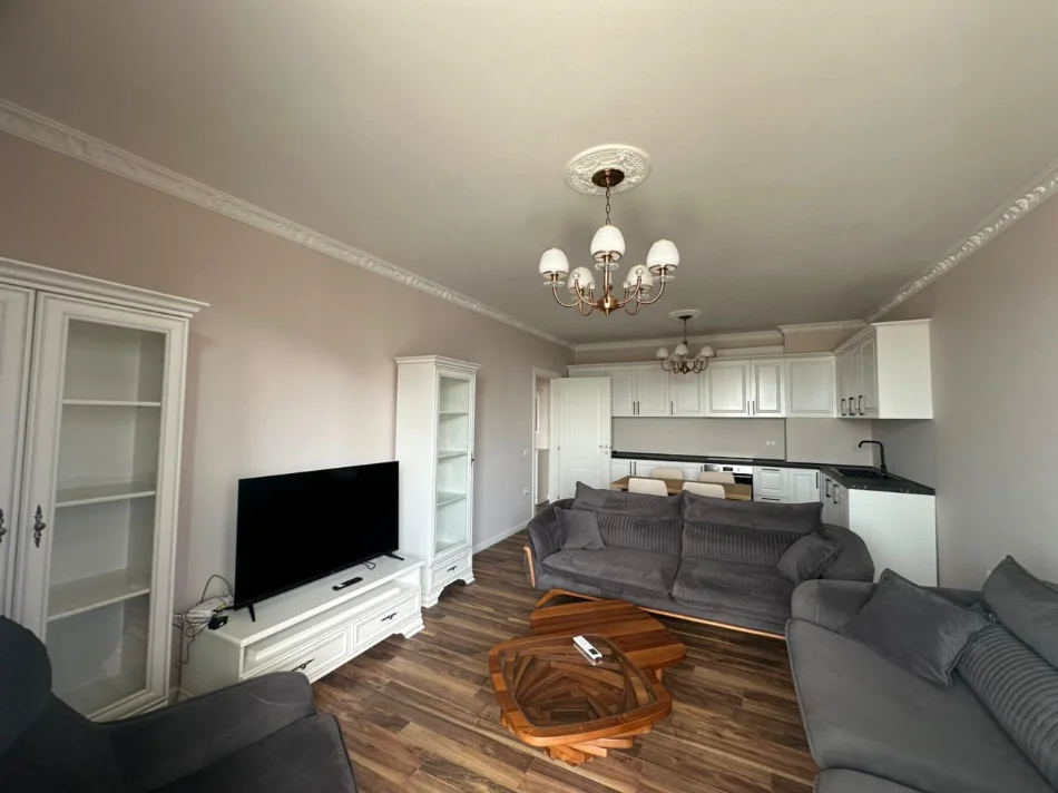 Tirane, shitet apartament 2+1+Ballkon Kati 2, 124 m² (Liqeni i Thate)