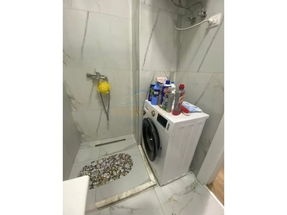Tirane, jepet me qera apartament 1+1 Kati 1, 70 m² 500 € (LIQENI I THATE , RRUGA PETI)