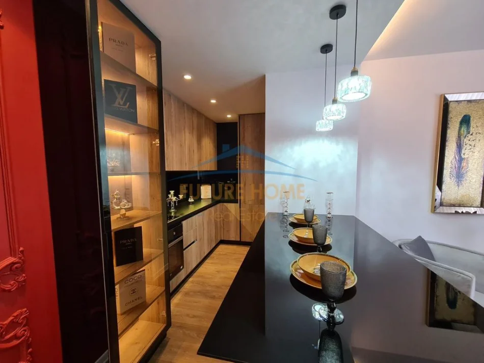 Tirane, jepet me qera apartament 1+1 Kati 6, 69 m² 900 € (RRUGA E KOSOVAREVE)