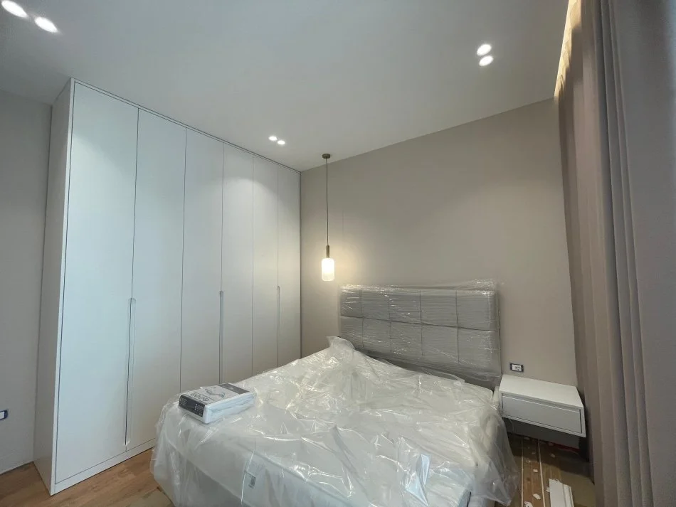 Tirane, shitet apartament 2+1+Aneks+Ballkon Kati 3, 122 m² (Liqeni Thate)