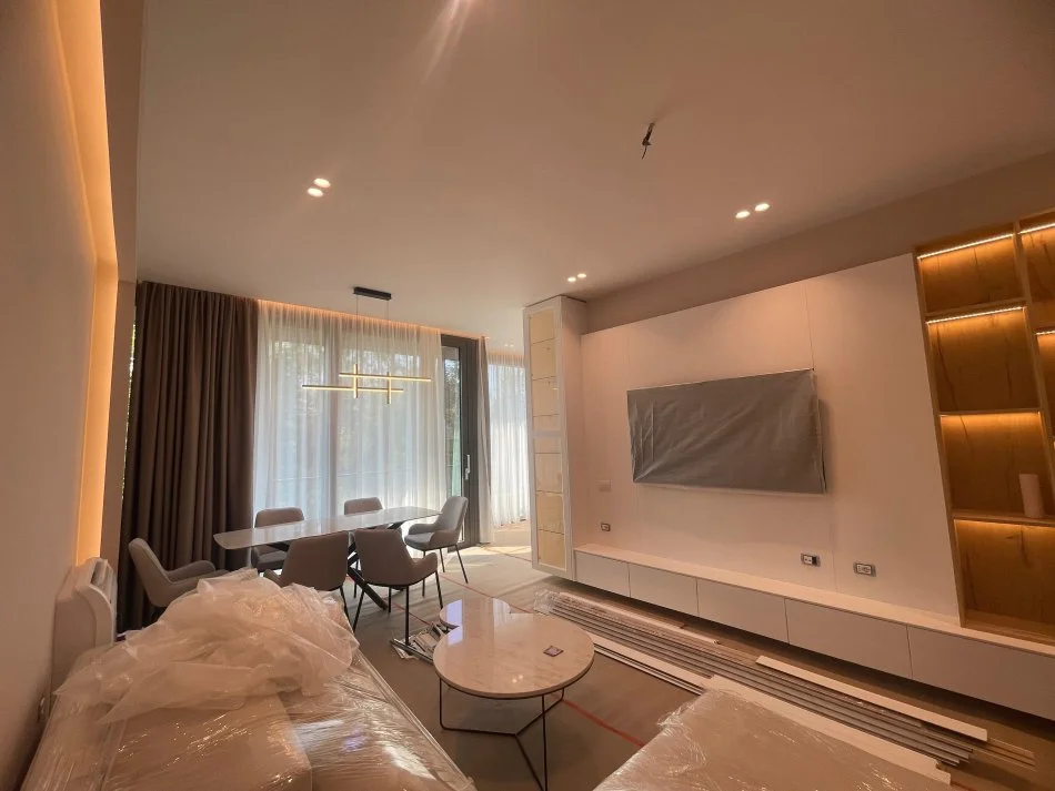 Tirane, shitet apartament 2+1+Aneks+Ballkon Kati 3, 122 m² (Liqeni Thate)