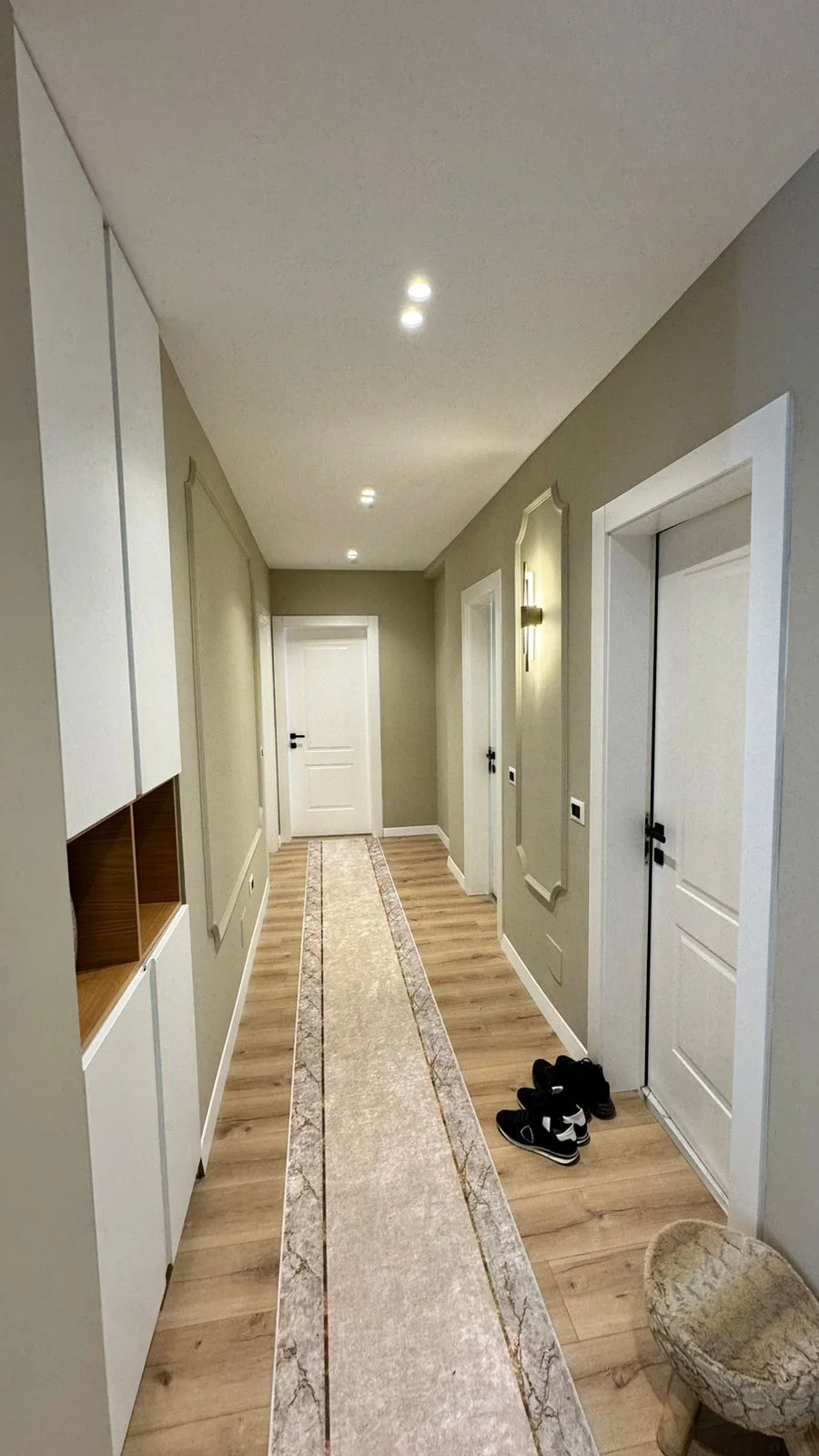 🏡 Shitet Super Apartament 2+1+2 me Hipotek + Verand i arreduar me Arkitekt te 21 Dhjetori