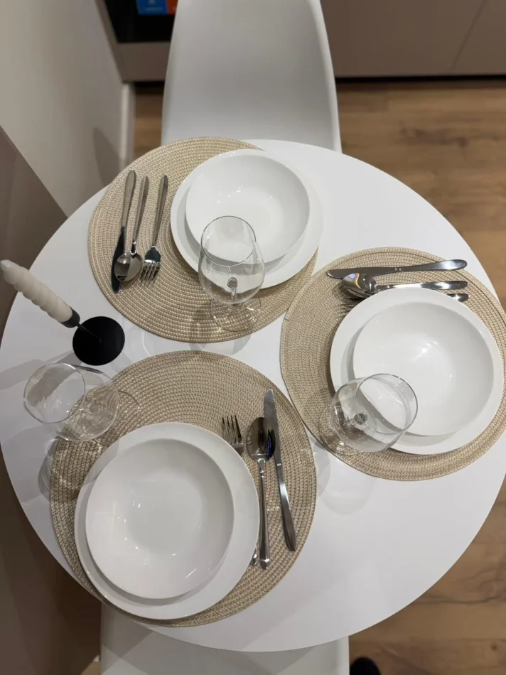 Tirane, shitet apartament 2+1+Ballkon Kati 4, 65 m² 193.000 € (21 Dhjetori)