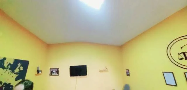 Tirane, Jepet me qera zyre ne Qender Kati 1, 270 Euro (Kavajes)