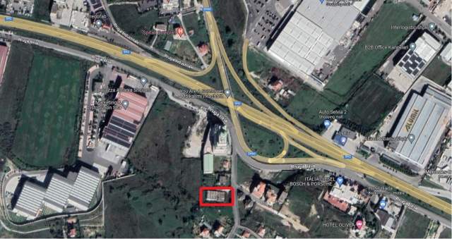 Tirane, shitet ambjent biznesi Kati 0, 600 m² 650.000 Euro (Mbikalimi Rinasit)