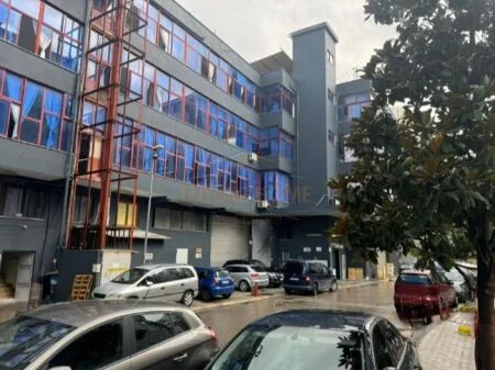 Tirane, jepet me qera ambjent biznesi Kati 0, 1.192 m² 8400 € (Rruga Jorgo Plaku, 5 Maji, Tirane AREA45696)