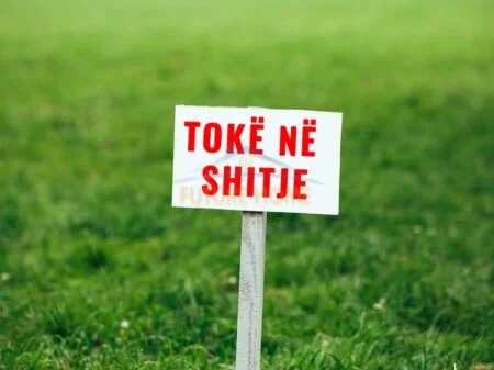 Lushnje, shitet toke , 12.661 m² 127.000 € (Dushk i Madh, Lushnje AREA45496)
