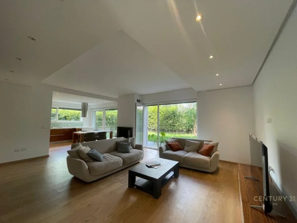 Tirane, jepet me qera apartament 3+1 Kati 1, 128 m² 1.500 € (Long Hill Residence)