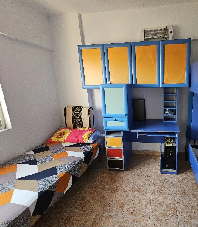 Tirane, jepet me qera apartament 2+1 Laprake