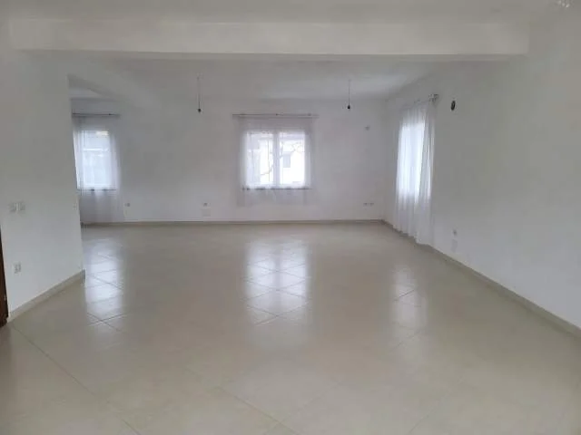 Tirane, jepet me qera Vile Kati 0, 107 m² 500 Euro (Lunder)