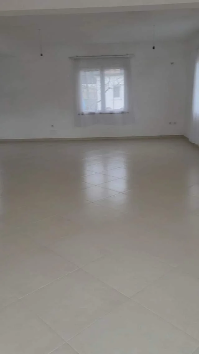 Tirane, jepet me qera Vile Kati 0, 107 m² 500 Euro (Lunder)